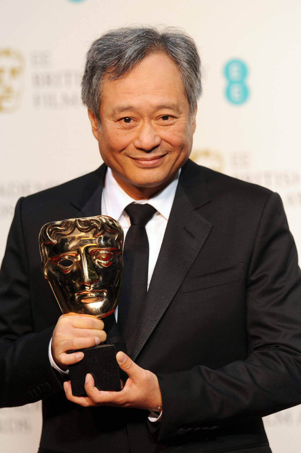 Ang Lee posa con su BAFTA 2013