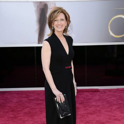 Anne Sweeney en la alfombra roja de los Oscar 2013