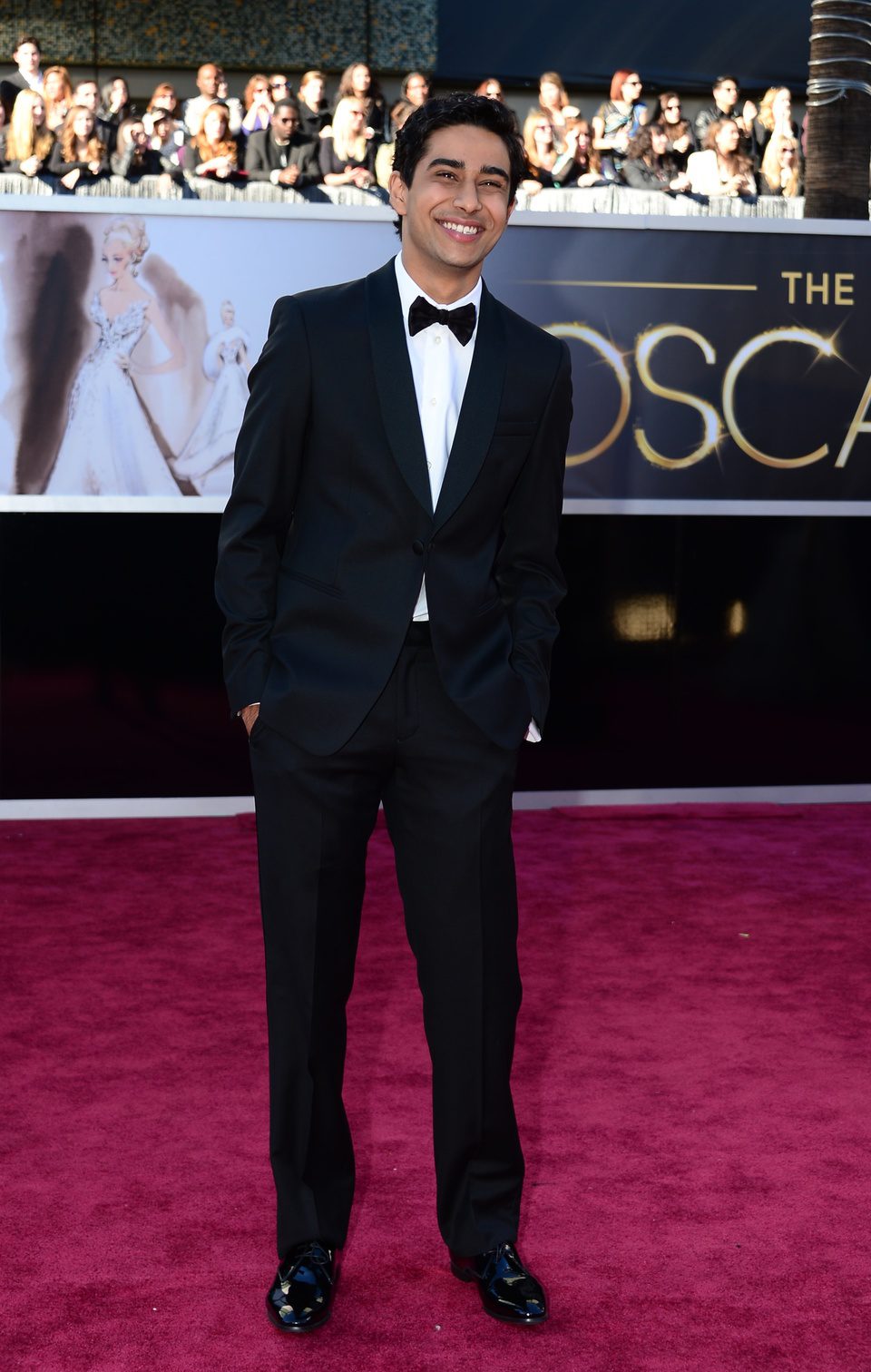 Suraj Sharma en la alfombra roja de los Oscar 2013