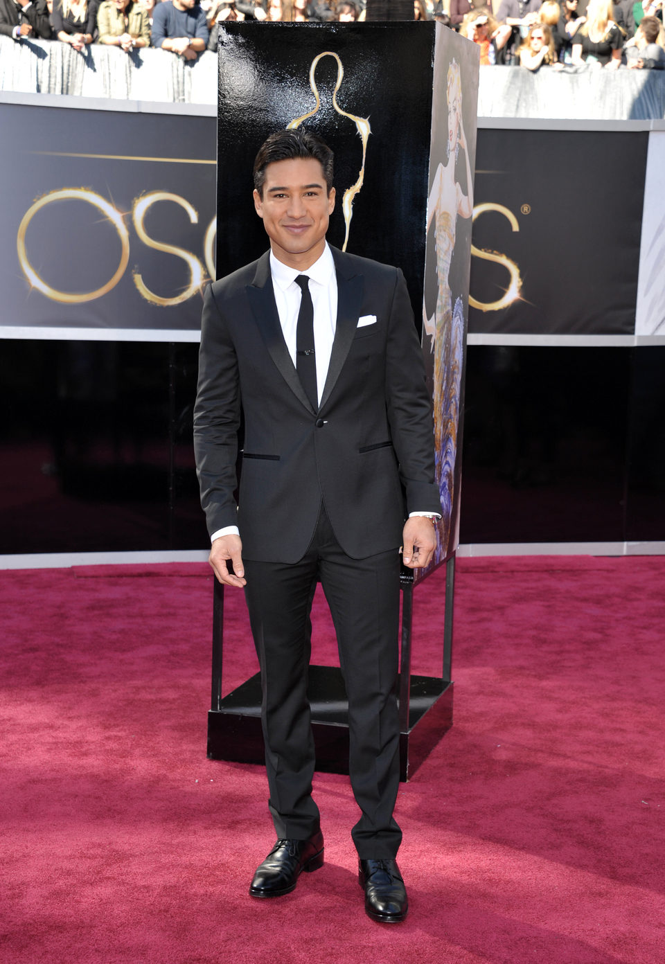 Mario Lopez en la alfombra roja de los Oscar 2013