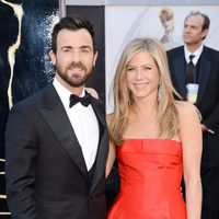 Justin Theroux y Jennifer Aniston en los Oscar 2013