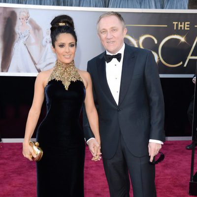 Salma Hayek y François-Henri Pinault en los Oscar 2013