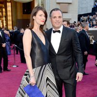 Mark Ruffalo y Sunrise Coigney en los Oscar 2013