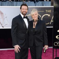 Hugh Jackman y Deborra-Lee Furness en la alfombra roja de los Oscar 2013