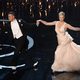 Channing Tatum y Charlize Theron bailando en la entrega de los Oscar 2013