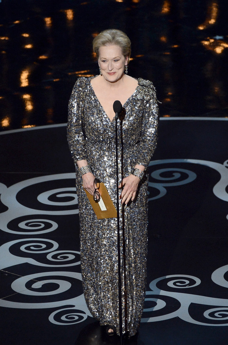 Meryl Streep presenta en los Oscar 2013