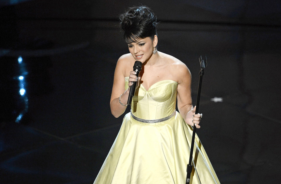 Norah Jones canta en los Oscar 2013