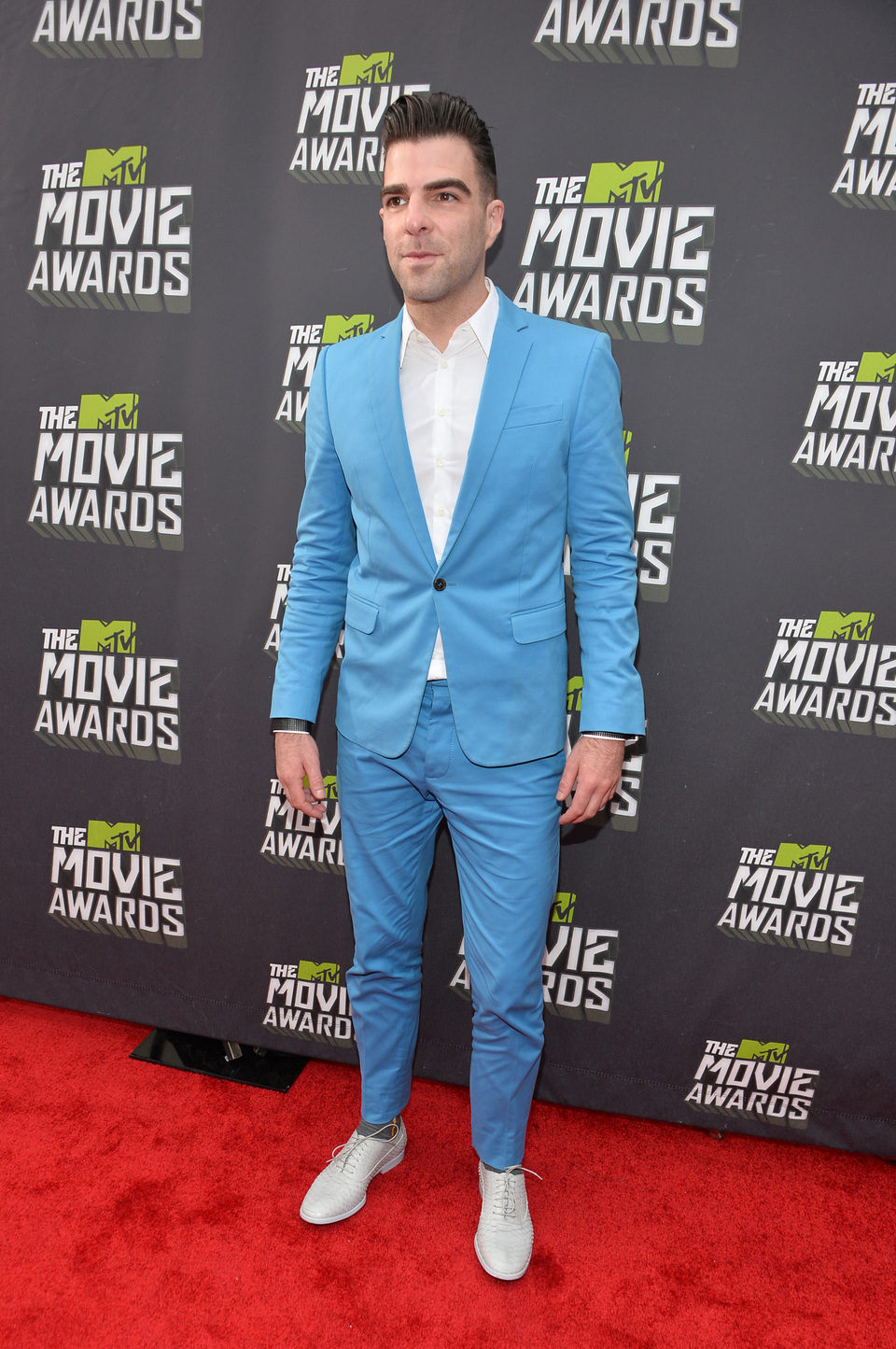 Zachary Quinto en la alfombra roja de la entrega de los MTV Movie Awards 2013