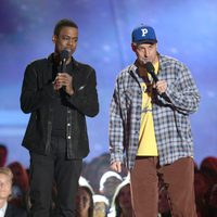 Chris Rock y Adam Sandler en los MTV Movie Awards 2013