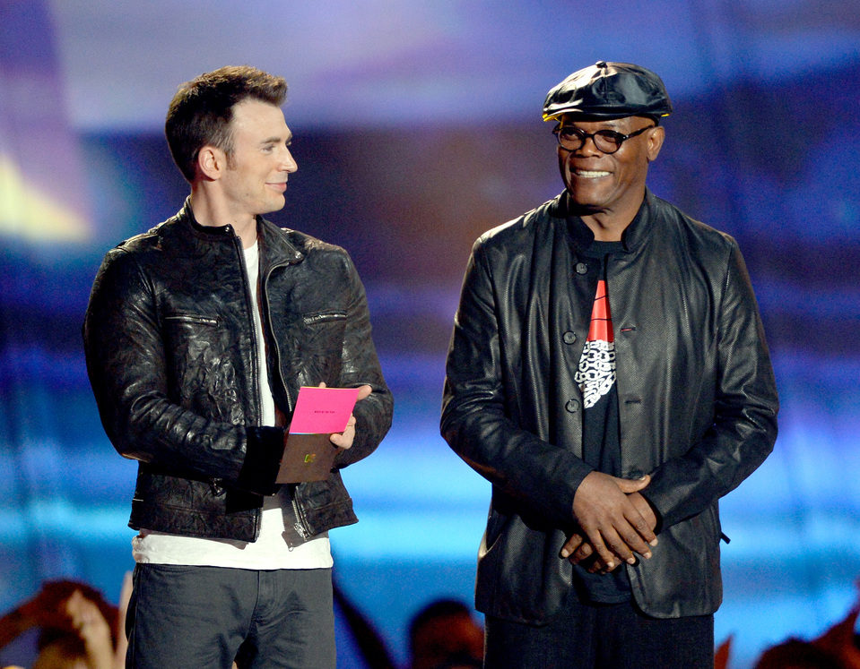 Chris Evans y Samuel L. Jackson en los MTV Movie Awards 2013