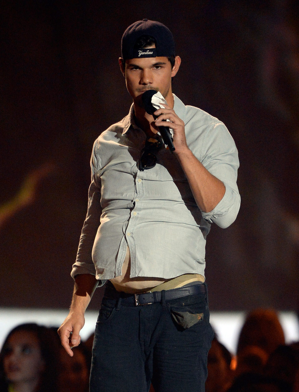 Taylor Lautner en los MTV Movie Awards 2013