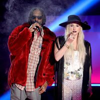 Snoop Dogg y Kesha en los MTV Movie Awards 2013