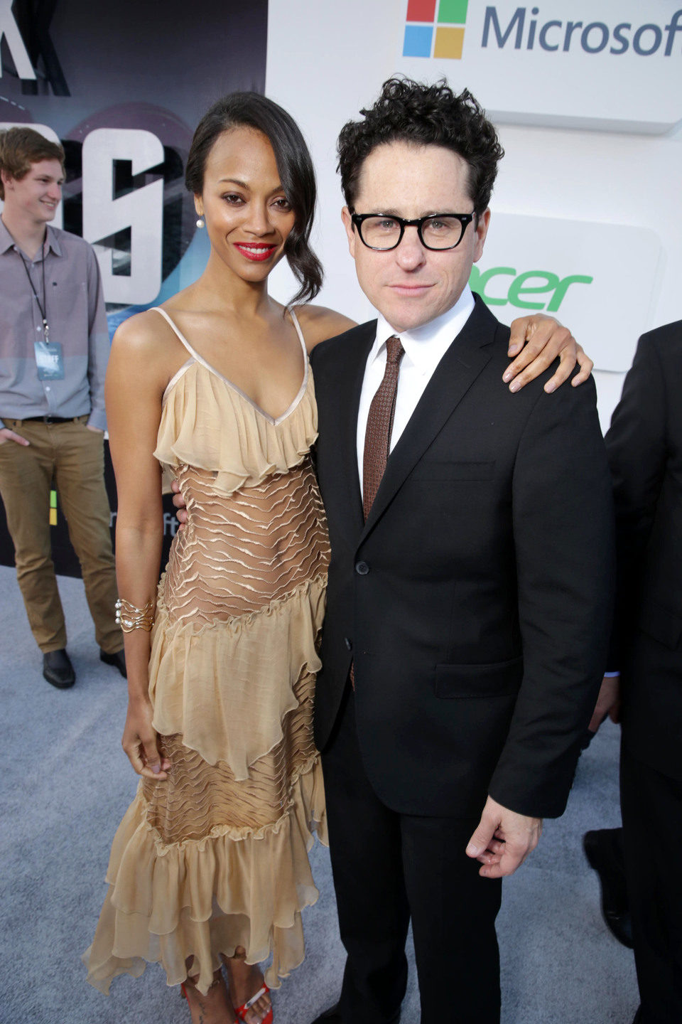 Zoe Saldana y J.J. Abrams en el estreno en Los Angeles de 'Star Trek: En la oscuridad'