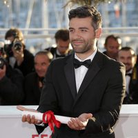 Oscar Isaac en la clausura del Festival de Cannes 2013