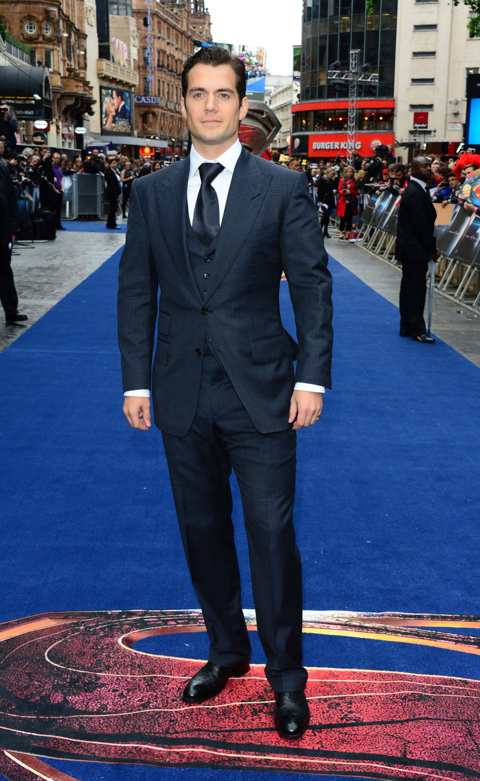 Henry Cavill en la premiere europea de 'El Hombre de Acero' en Londres