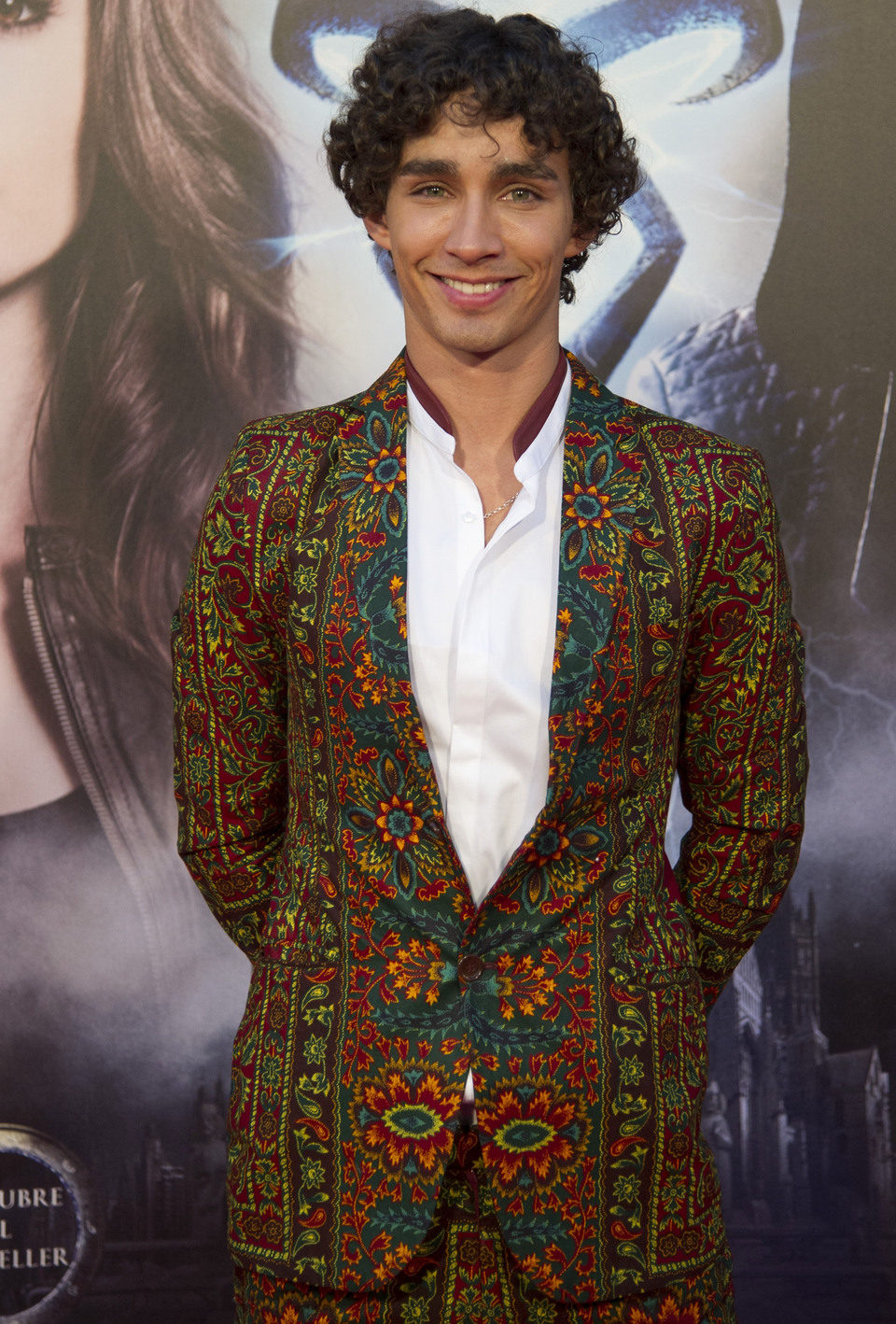 Robert Sheehan en la premiere de 'Cazadores de Sombras: Ciudad de Hueso' en Madrid