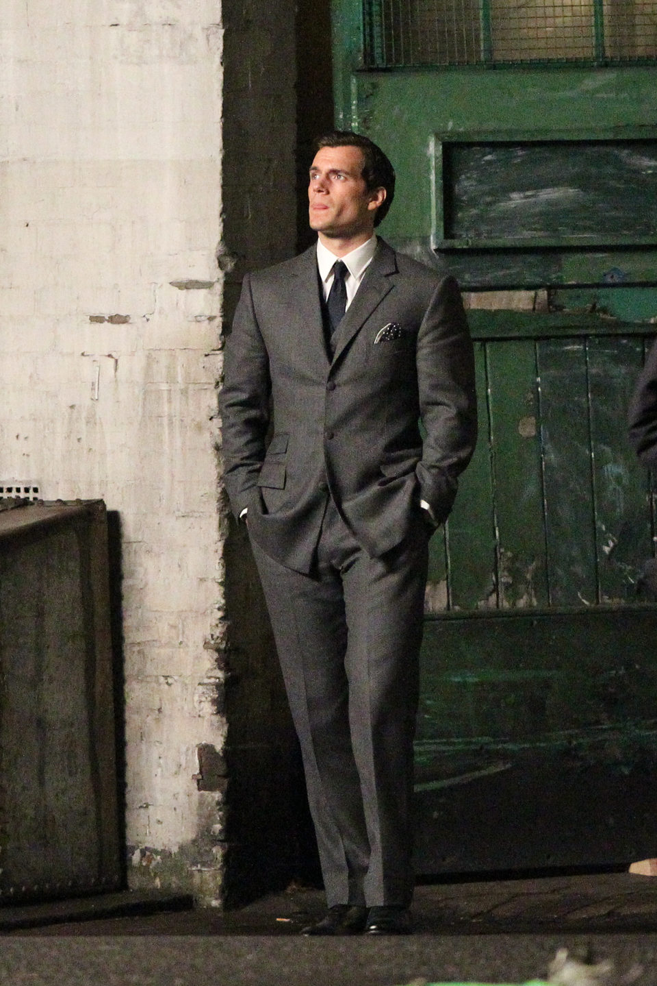 Henry Cavill viste de traje en 'The Man From U.N.C.L.E.'