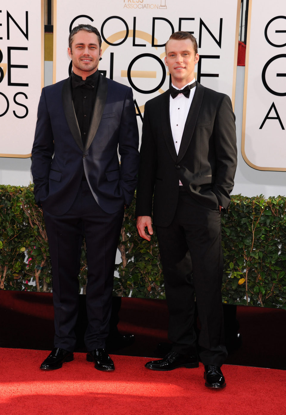 Taylor Kinney y Jesse Spencer en los Globos de Oro 2014