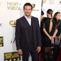 Bradley Cooper a su llegada a la gala de los Critics' Choice Movie Awards 2014