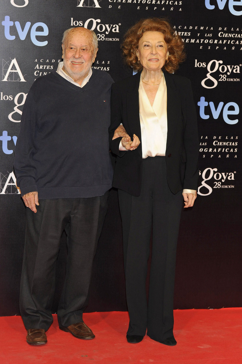 Jaime de Armiñán y Julia Gutiérrez Caba en la alfombra roja de la fiesta de los nominados a los premios Goya 2014