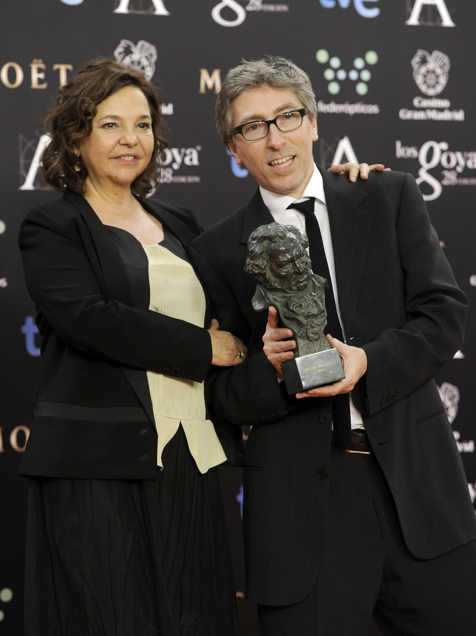 David Trueba posa con su Goya al mejor director