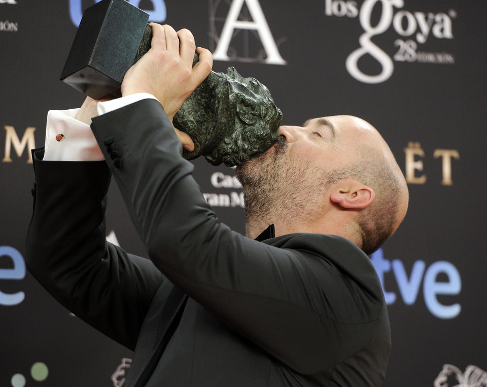 Javier Cámara posa con su Goya al mejor actor protagonista