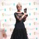 Helen Mirren posa con su premio BAFTA 2014