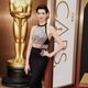 Anne Hathaway en la alfombra roja de los Oscar 2014