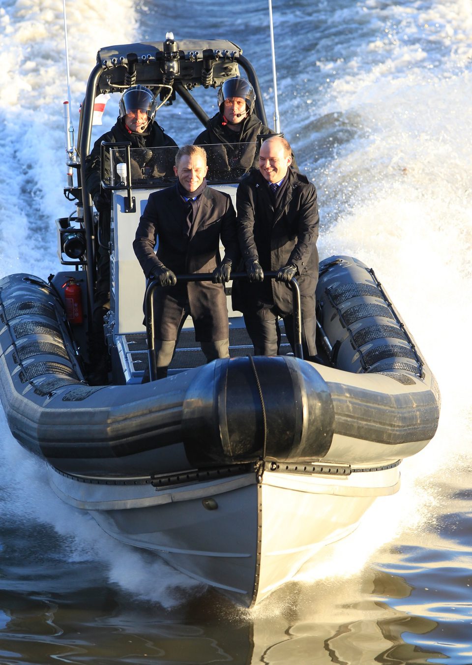 Daniel Craig y Rory Kinnear en el rodaje de 'SPECTRE' en Londres