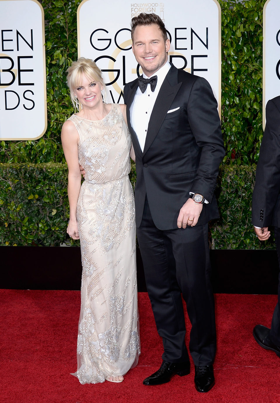 Anna Faris y Chris Pratt en la alfombra roja de los Globos de Oro 2015