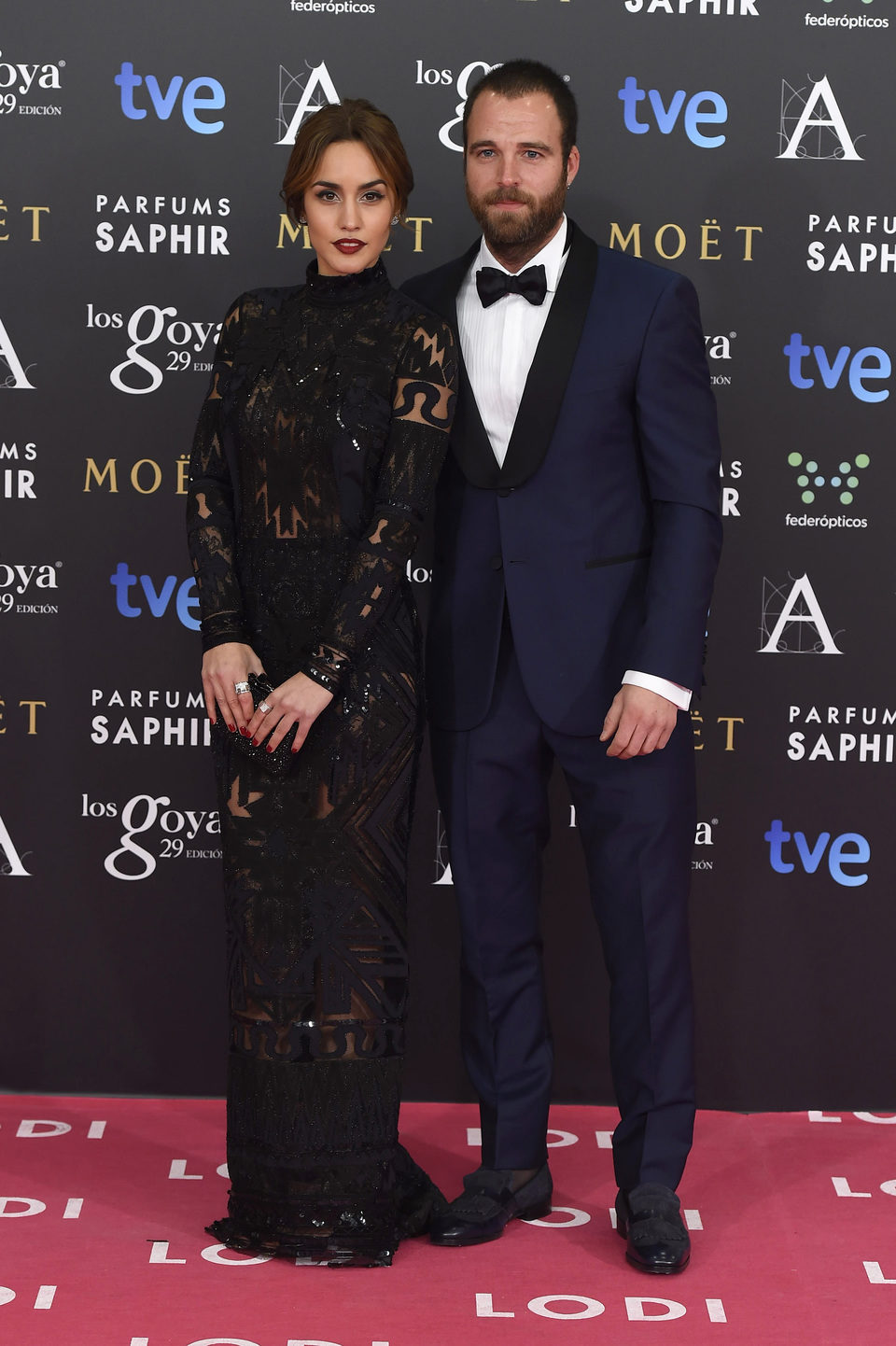 Megan Montaner y Carles Francino en la alfombra roja de los Goya 2015