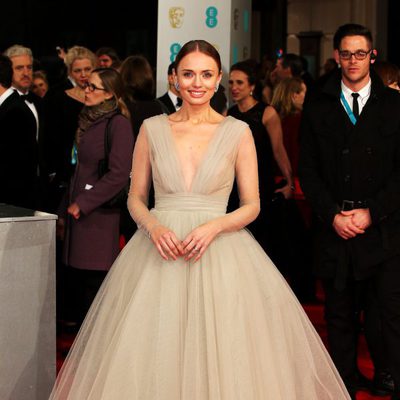 Laura Haddock en los BAFTA 2015