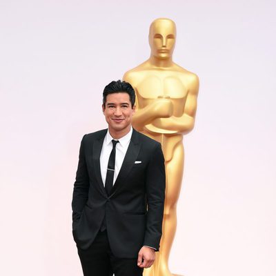 Mario Lopez en la alfombra roja de los Oscar 2015