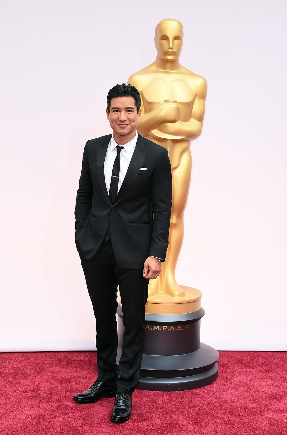 Mario Lopez en la alfombra roja de los Oscar 2015