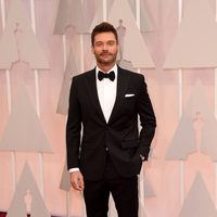 Ryan Seacrest en la alfombra roja de los Oscar 2015