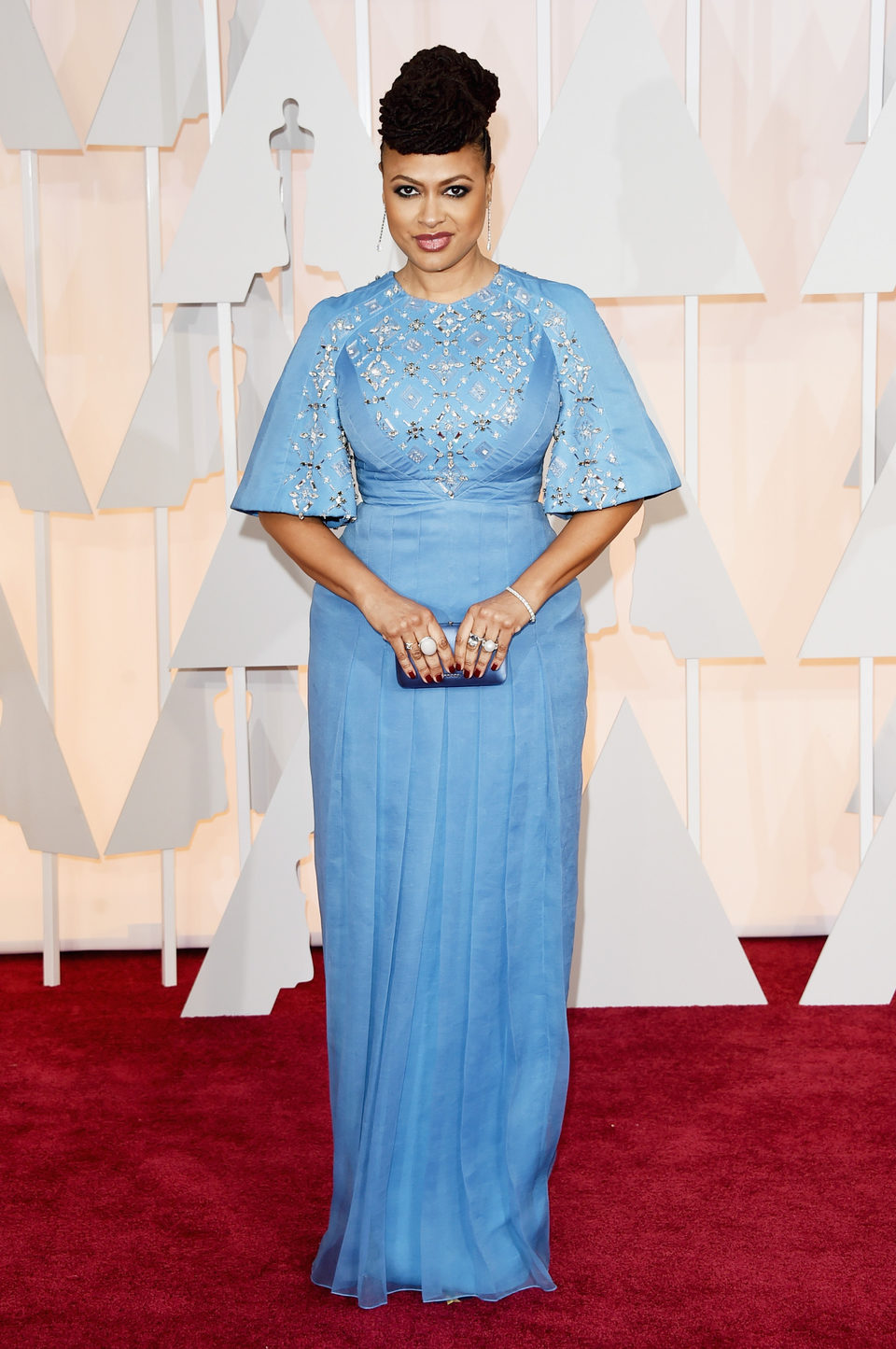 Ava DuVernay posa en la alfombra roja de los Oscar 2015