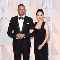 Terrence Howard y Miranda Howard en la alfombra roja de los Oscar 2015