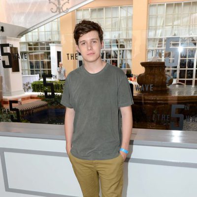 Nick Robinson presenta 'La quinta ola' en el Summer of Sony 2015