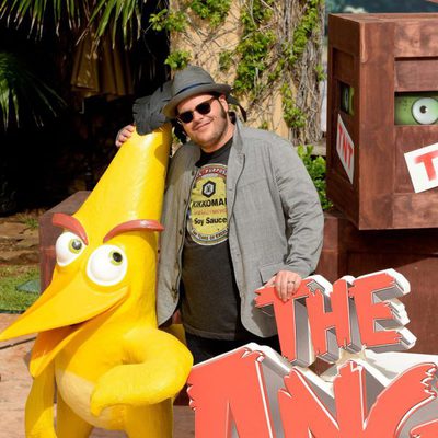 Josh Gad y su pajaro en el Summer of Sony 2015