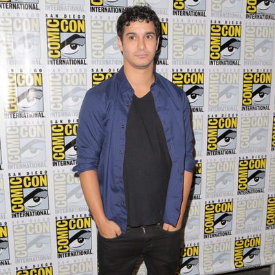 Elyes Gabel en la Comic-Con 2015