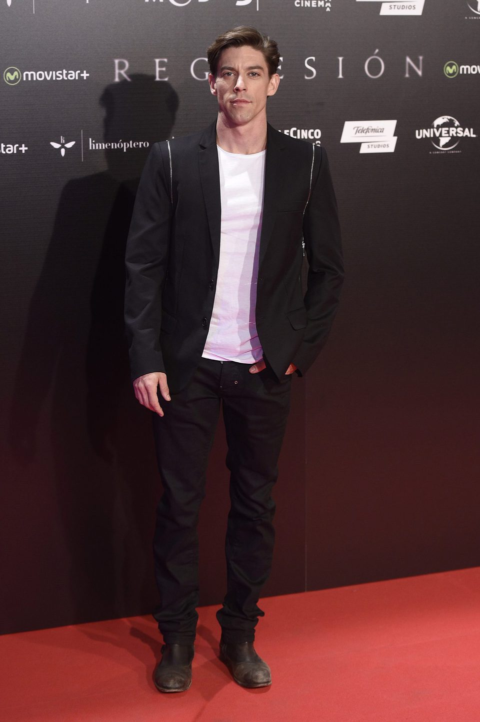 Adrián Lastra en la Premiere de 'Regresión' en Madrid