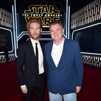 Domhnall y Brendan Gleeson en la premiere de 'Star Wars: El despertar de la fuerza'