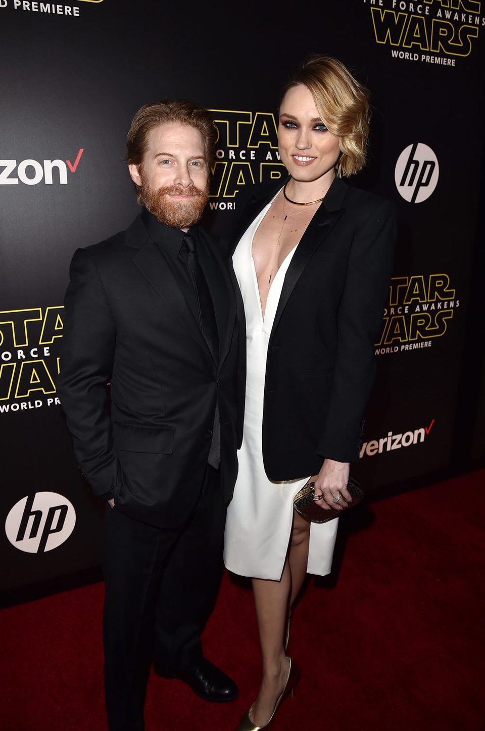 Seth Green y Clare Grant en la premiere de 'Star Wars: El despertar de la fuerza'