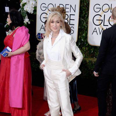 Judith Light en la alfombra roja de los Globos de Oro 2016