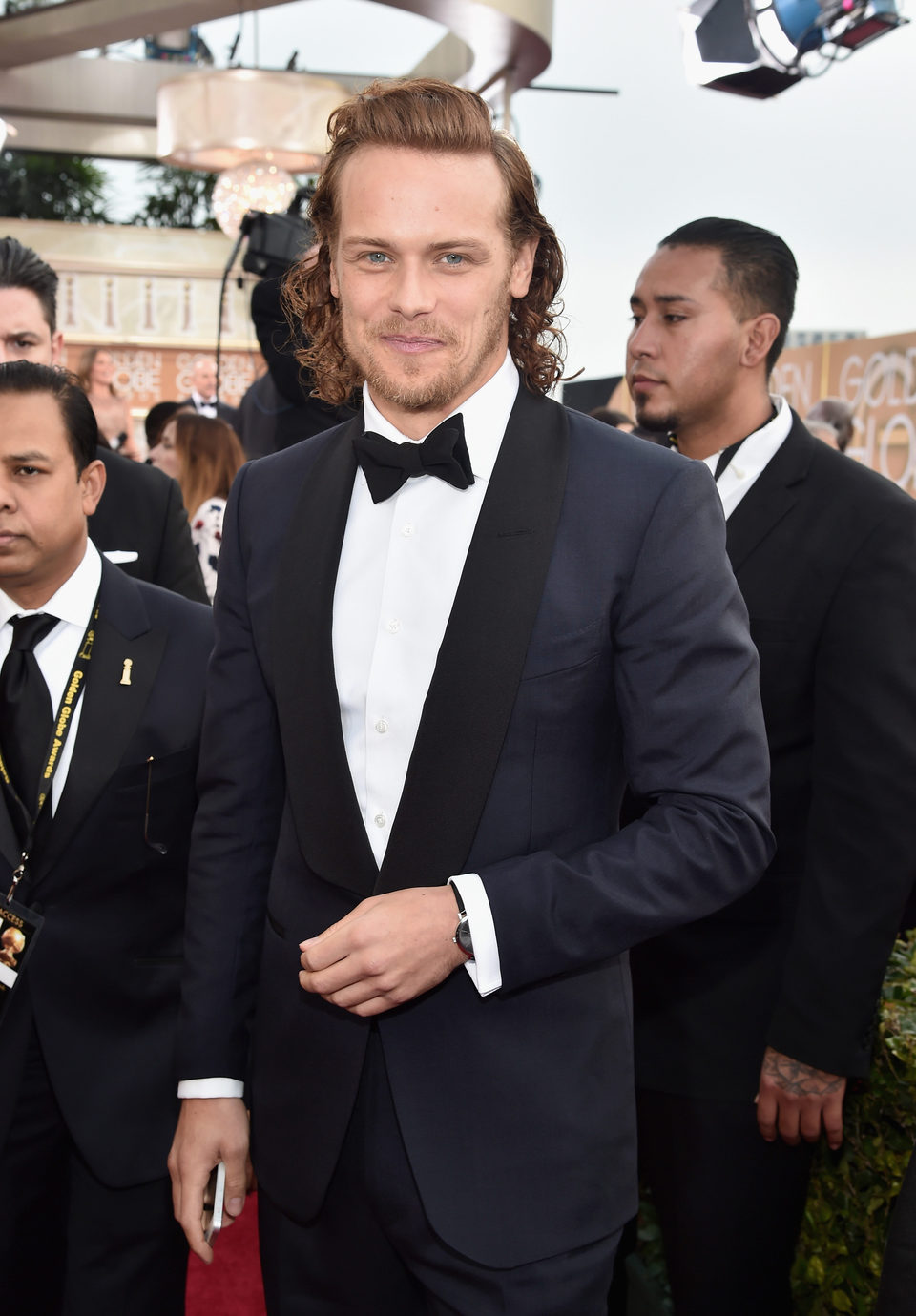 Sam Heughan en la alfombra roja de los Globos de Oro 2016