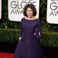 Lily Tomlin en la alfombra roja de los Globos de Oro 2016