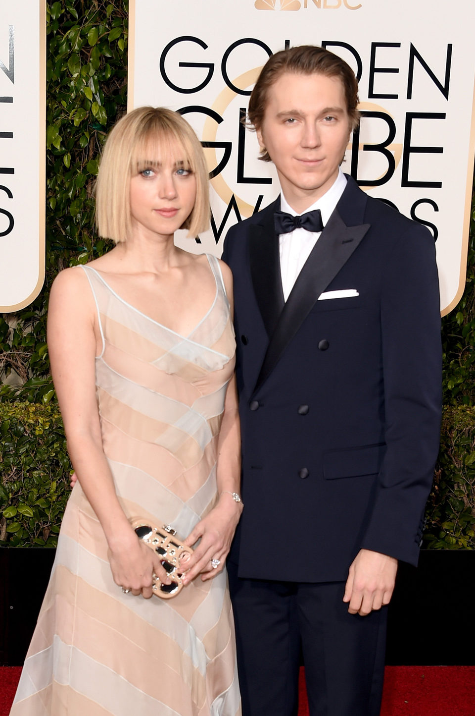 Paul Dano y Zoe Kazan en la alfombra roja de los Globos de Oro 2016