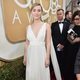 Saoirse Ronan en la alfombra roja en los Globos de Oro 2016