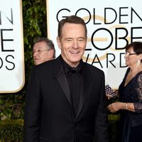 Bryan Cranston en la alfombra roja de los Globos de Oro 2016