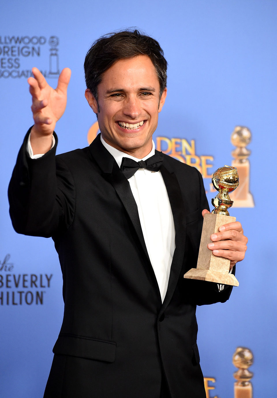 Gael García Bernal gana el Globo de Oro por 'Mozart in the Jungle'